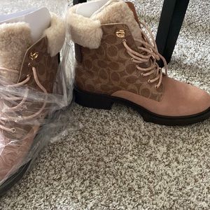 Dusty rose/Tan Bootie